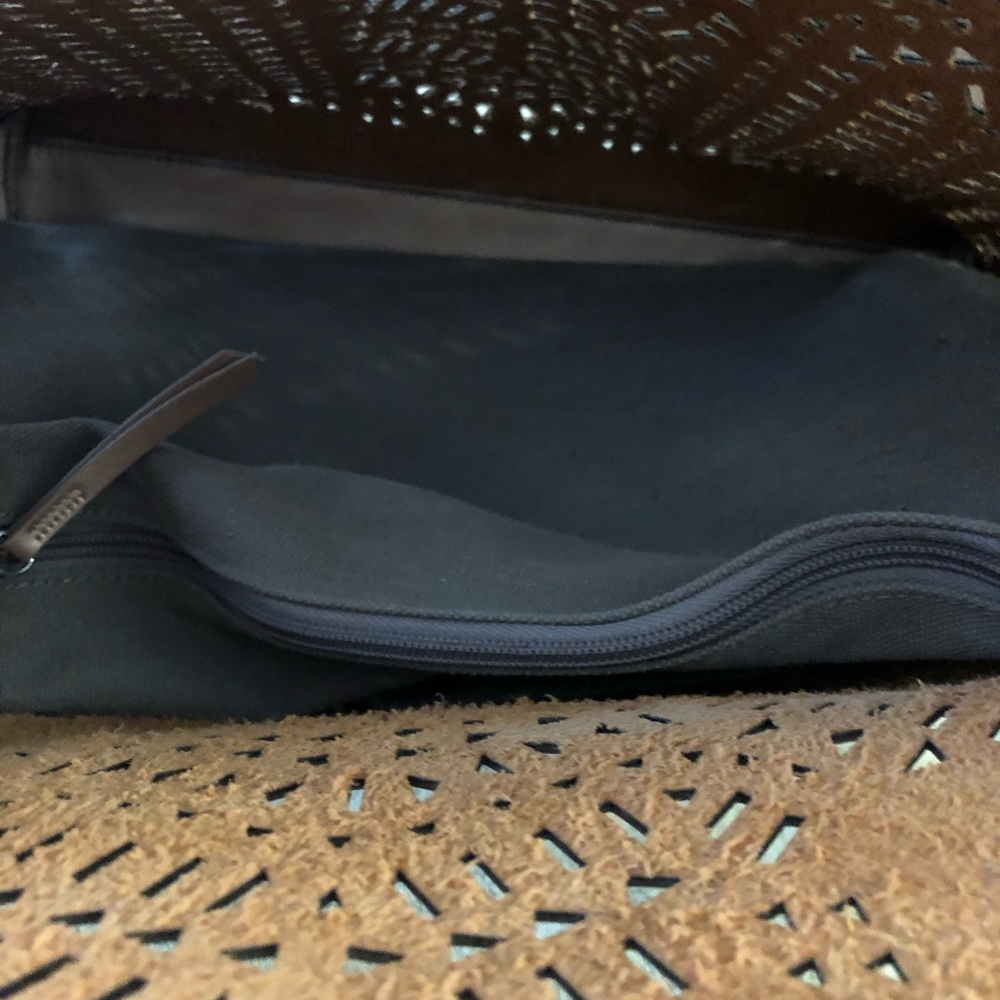 Stella and Dot Marseilles Tote - Picture 3 of 6